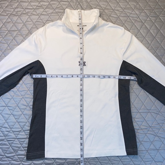 MEISTER Sports 1/4 Zip Shirt. X-Large. Sliming Look. - Picture 5 of 8